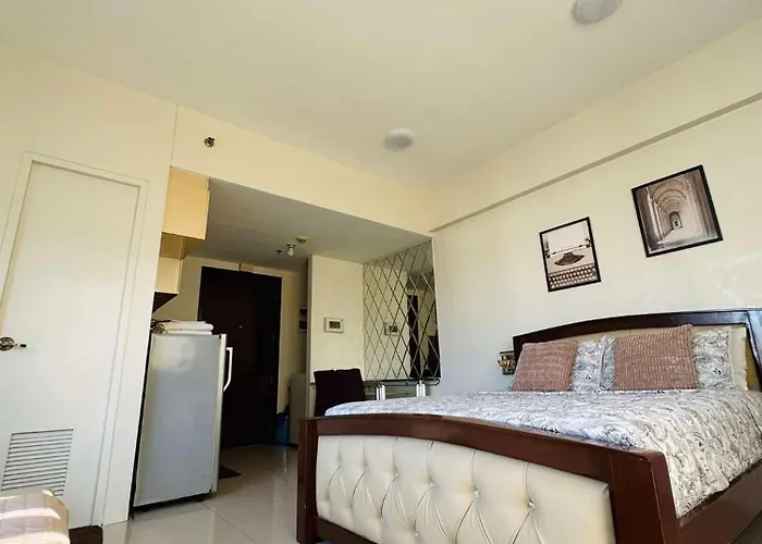Elegant With Balcony L Free Wifi And Netflix I Across Naia T3 Airport Manila