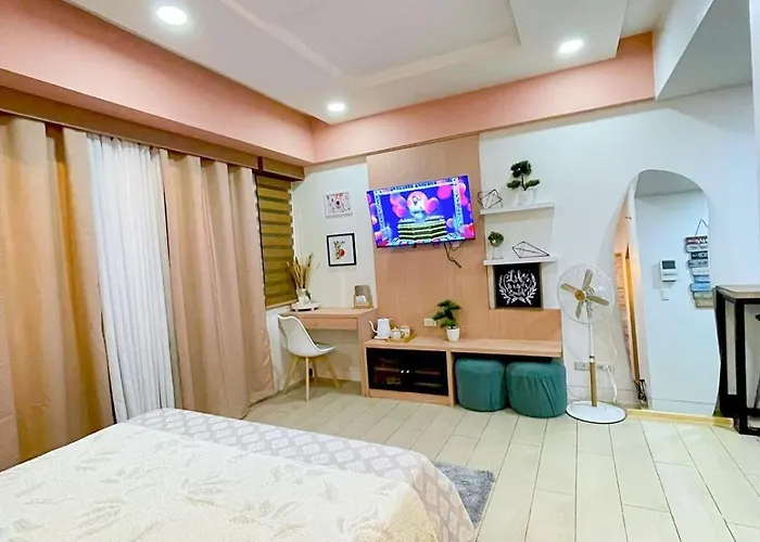 Elegant With Balcony L Free Wifi And Netflix I Across Naia T3 Airport Manila