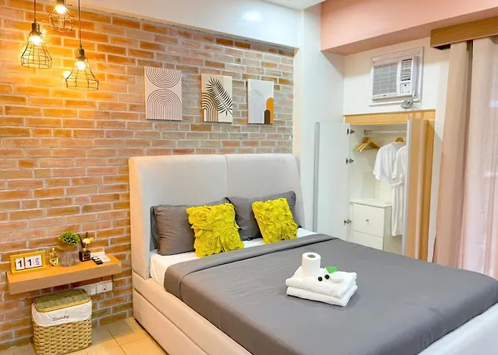 Elegant With Balcony L Free Wifi And Netflix I Across Naia T3 Airport Apartamento Manila